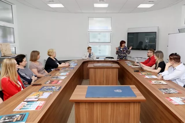 Библиотекари «Горьковки» рассказали сотрудникам ООО «Газпром трансгаз Волгоград» о секретах китайского языка